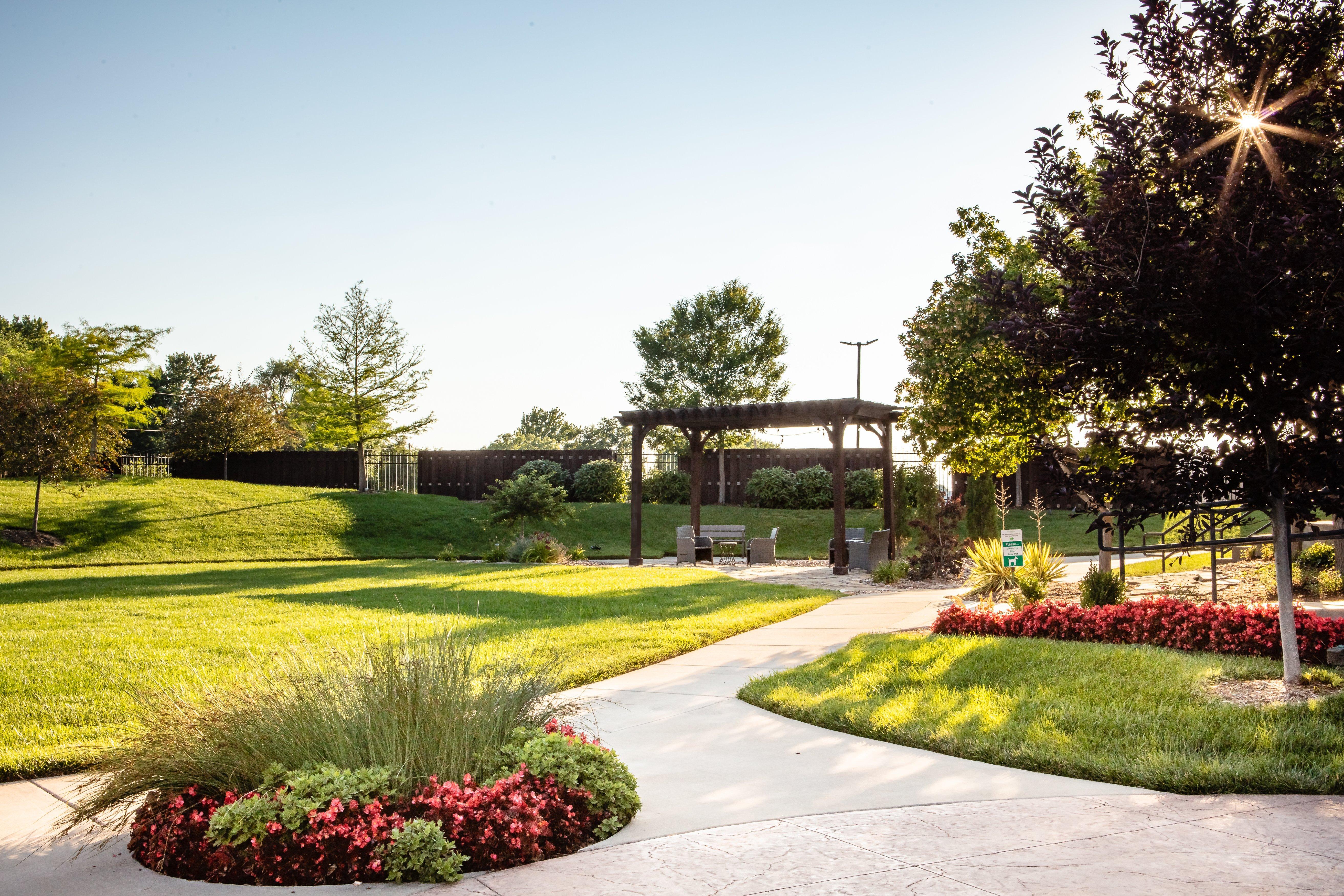 Holiday Inn Wichita East I-35 By Ihg Exterior photo