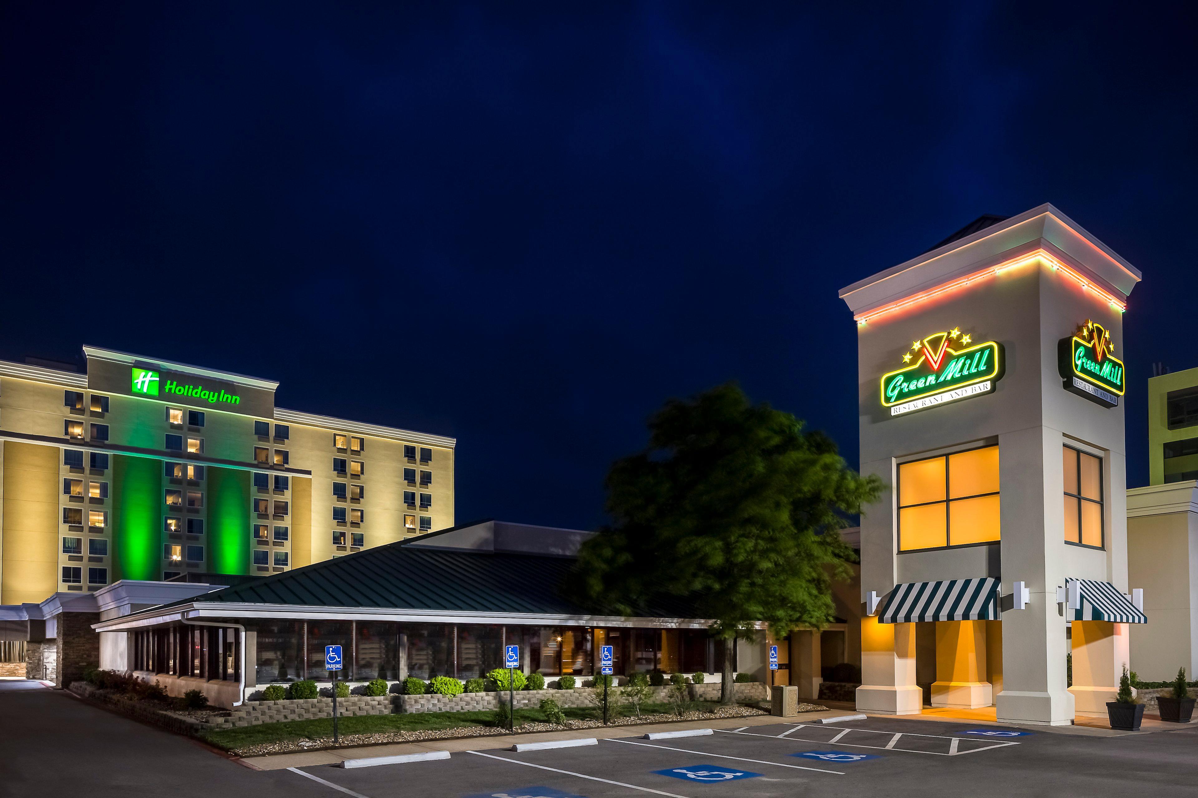 Holiday Inn Wichita East I-35 By Ihg Exterior photo