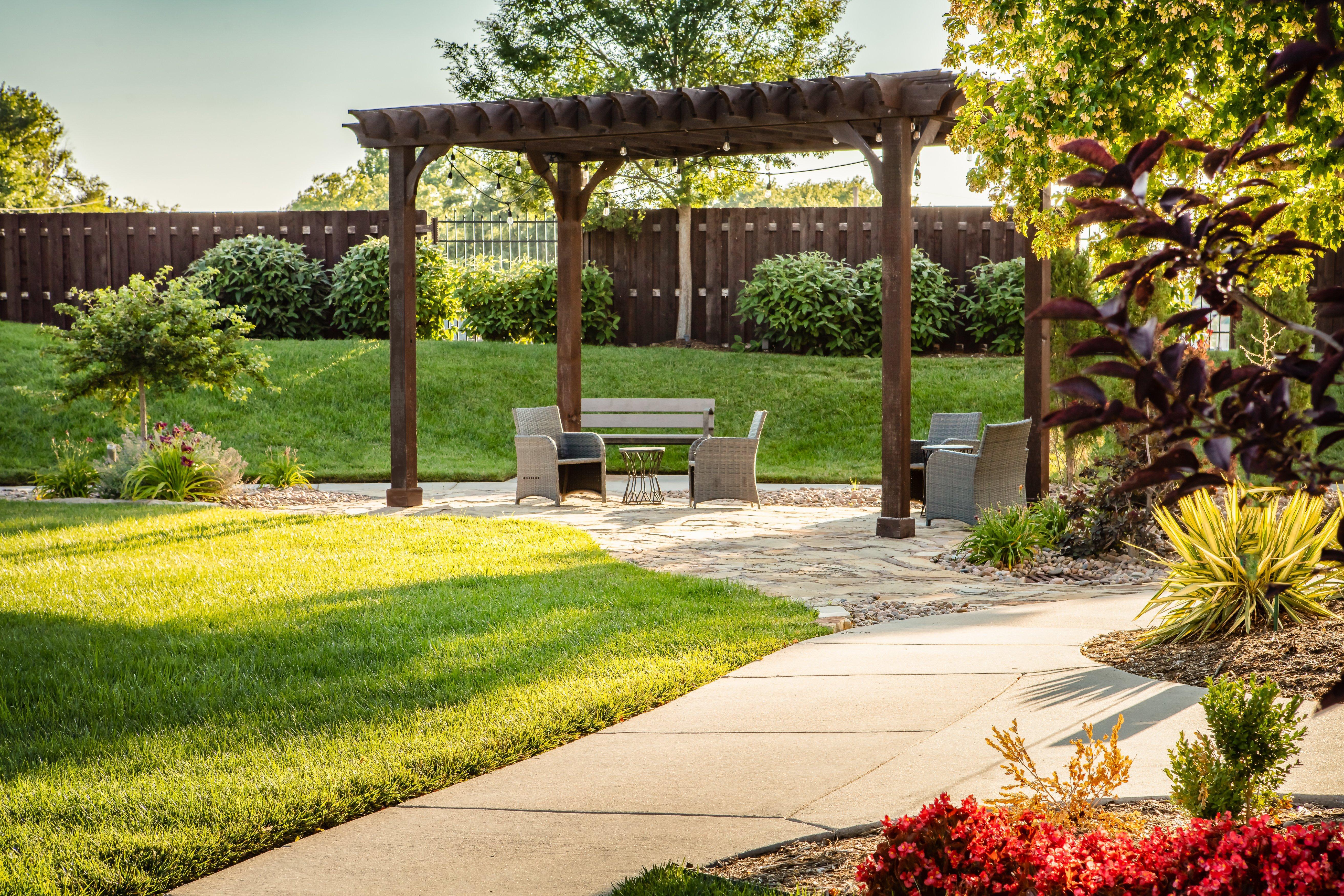 Holiday Inn Wichita East I-35 By Ihg Exterior photo