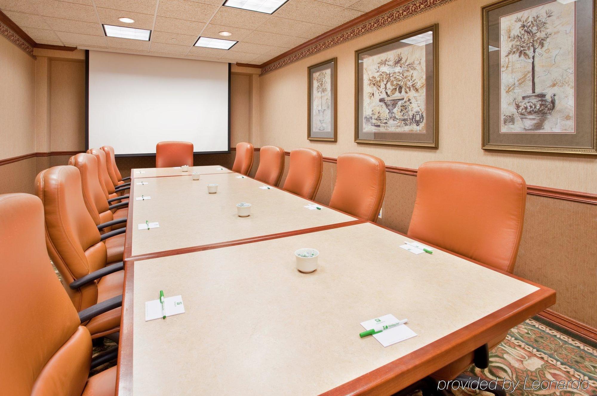 Holiday Inn Wichita East I-35 By Ihg Facilities photo