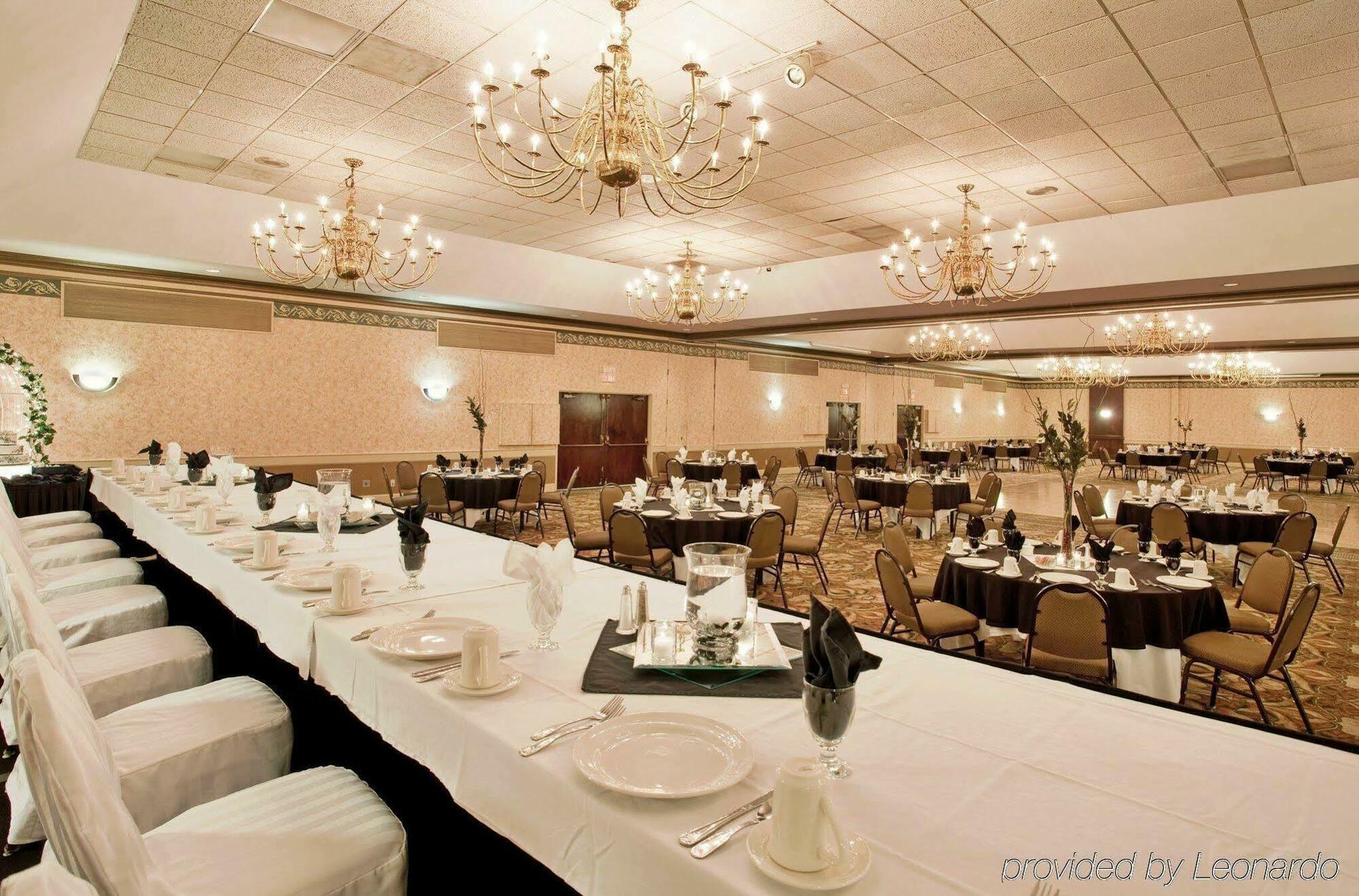 Holiday Inn Wichita East I-35 By Ihg Exterior photo