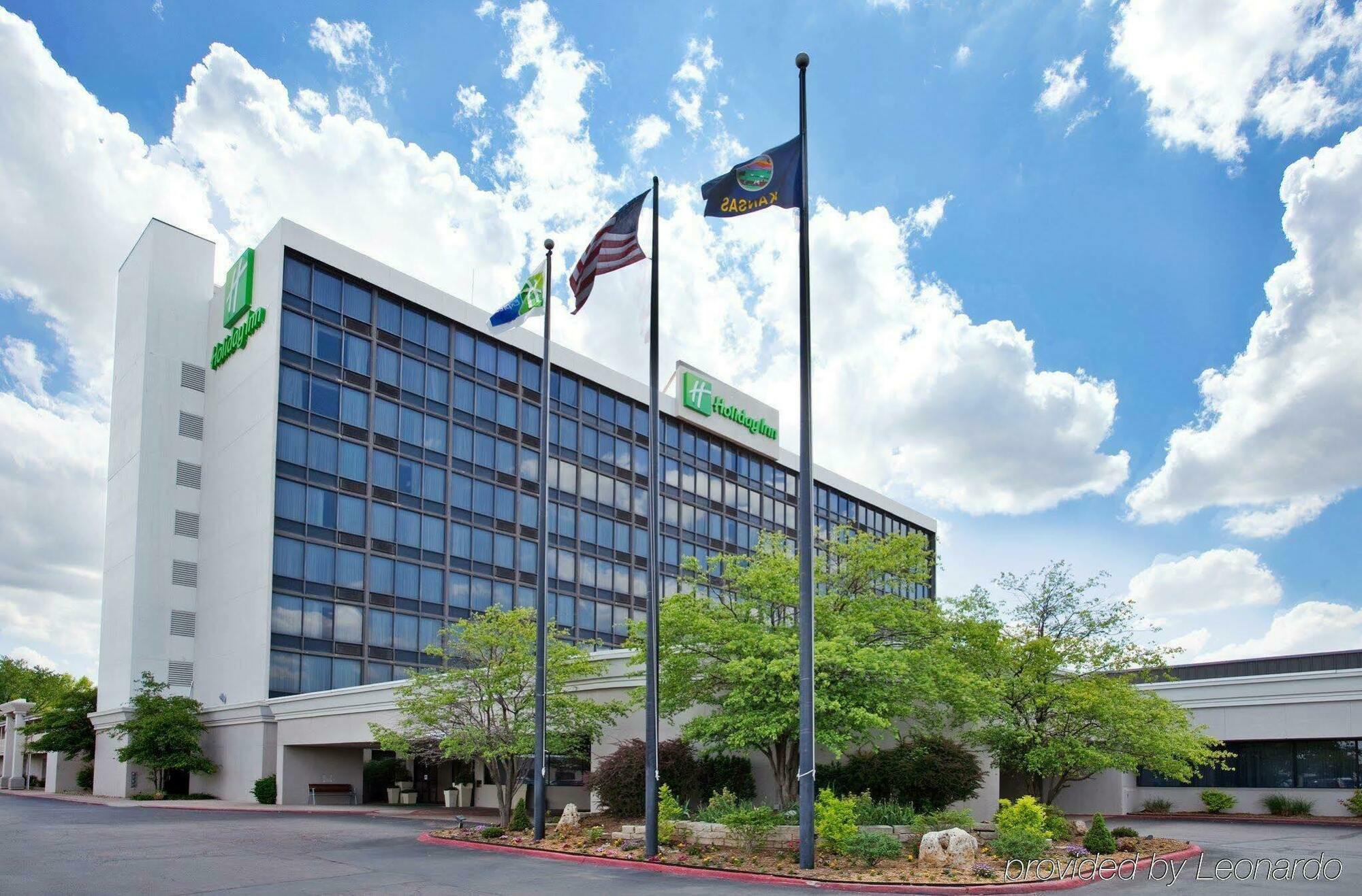 Holiday Inn Wichita East I-35 By Ihg Exterior photo